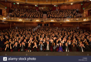 audience-applauding-in-theater-DTK2D2